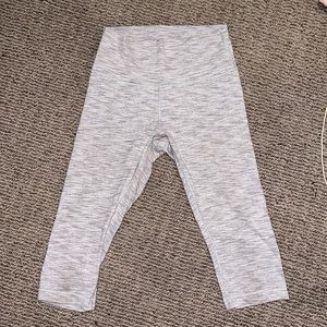 Older Lulu Lemon cropped leggings